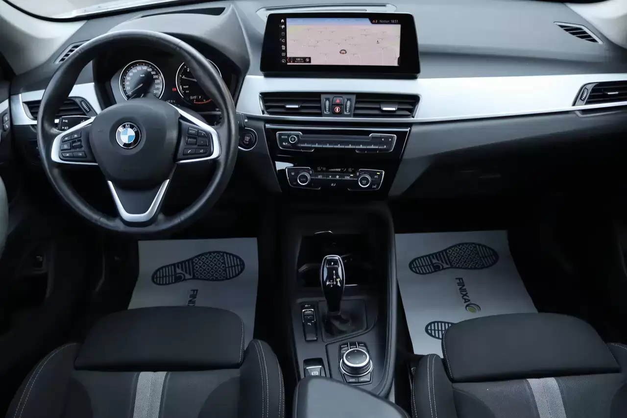 BMW X1 1.5iA sDrive18 OPF Navi Pano ACC Momory Garantie*