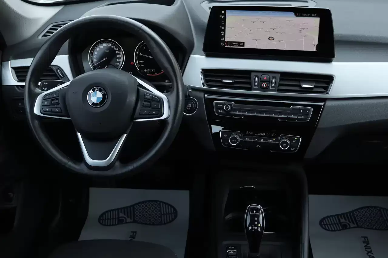 BMW X1 1.5iA sDrive18 OPF Navi Pano ACC Momory Garantie*