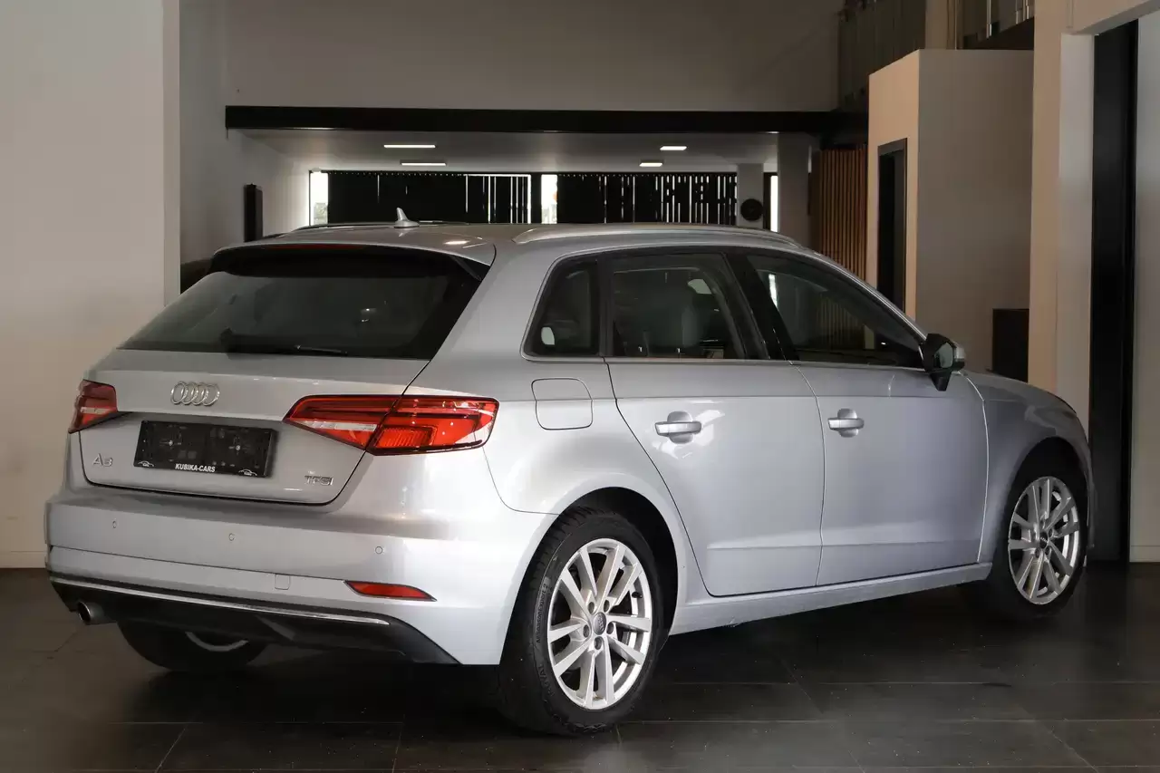 Audi A3 A3 Sportback 1.0 TFSI CruiseC ParkS Navi Garantie*