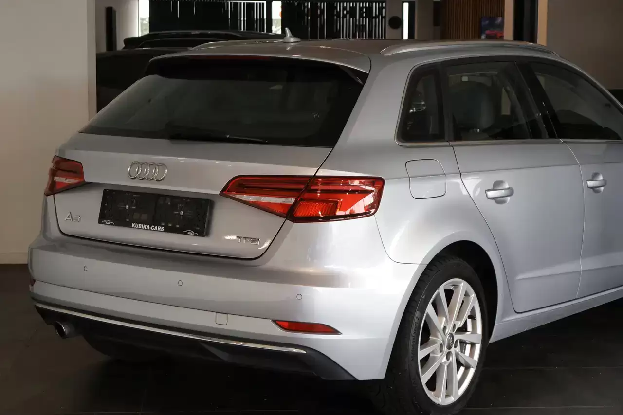 Audi A3 A3 Sportback 1.0 TFSI CruiseC ParkS Navi Garantie*
