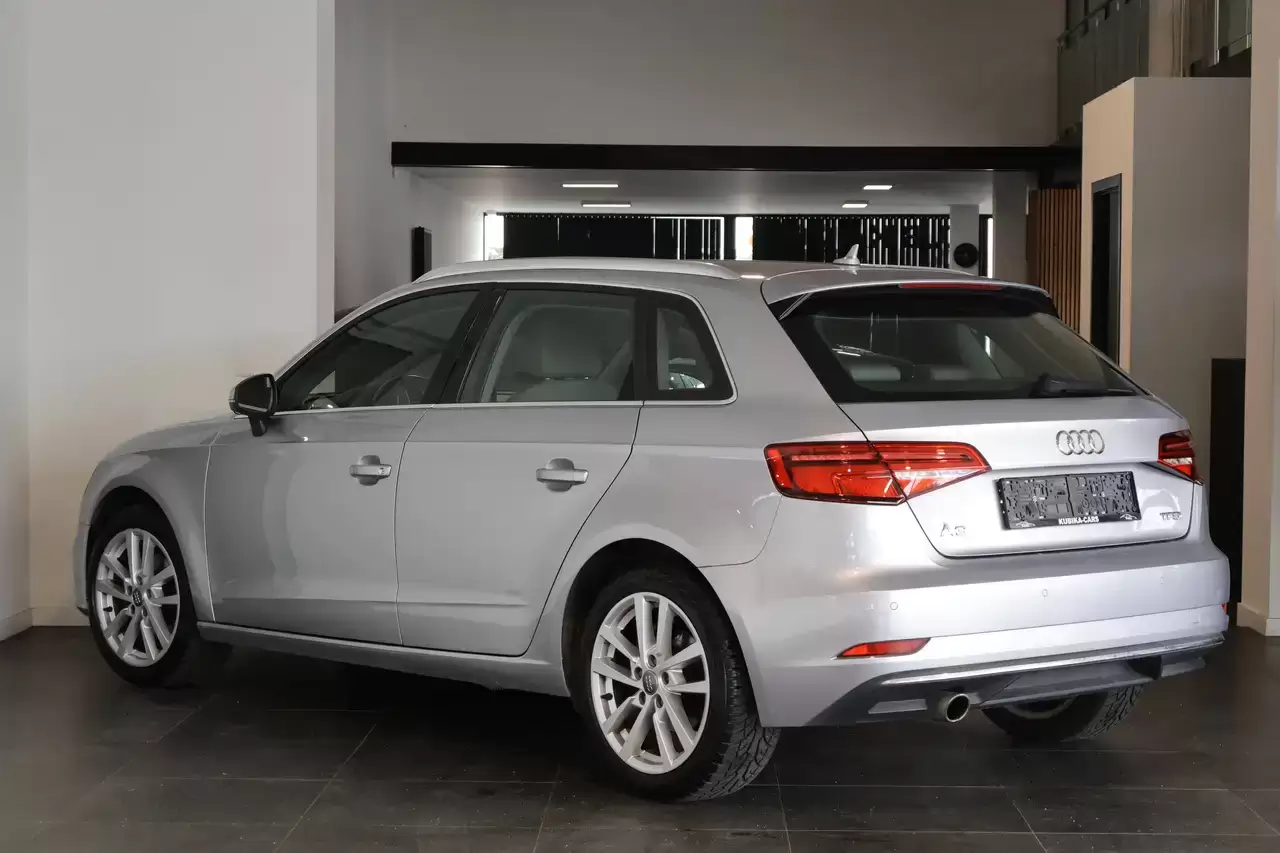 Audi A3 A3 Sportback 1.0 TFSI CruiseC ParkS Navi Garantie*