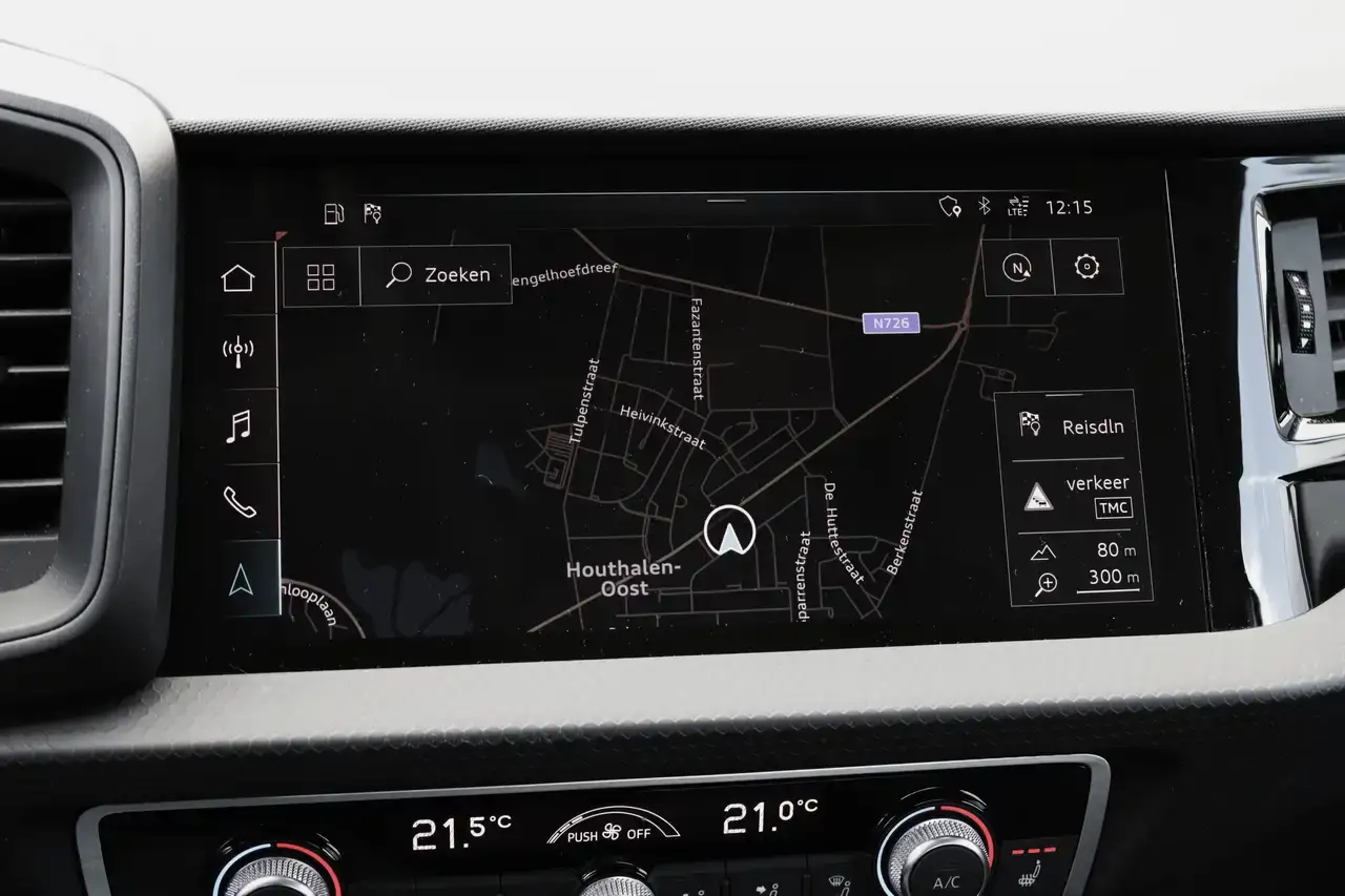 Audi A1 A1 30 TFSI S tronic Navi CruiseC ZetelV Garantie*