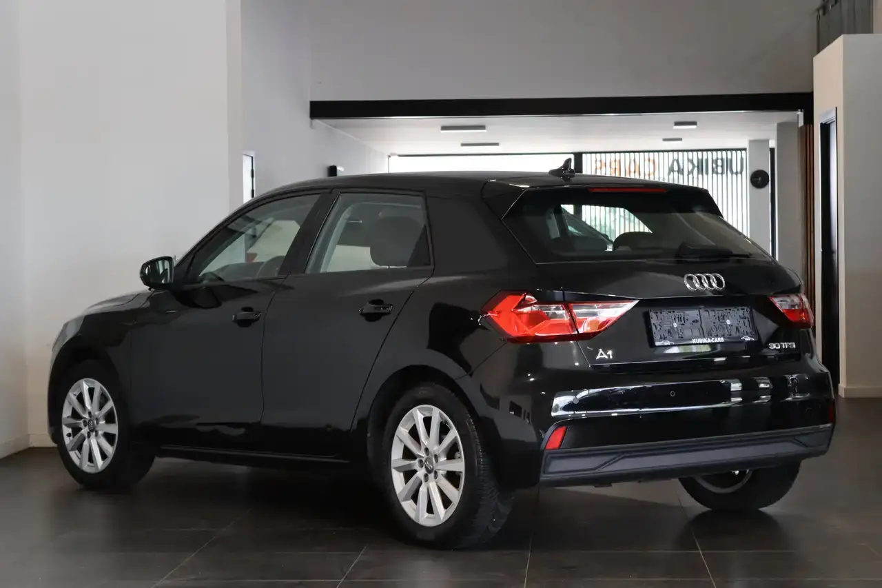Audi A1 A1 30 TFSI S tronic Navi CruiseC ZetelV Garantie*