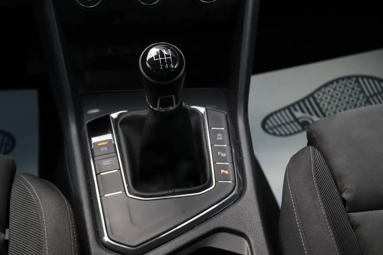 Volkswagen Tiguan Tiguan 1.5 TSI Camera Navi LijnA ACC Garantie *