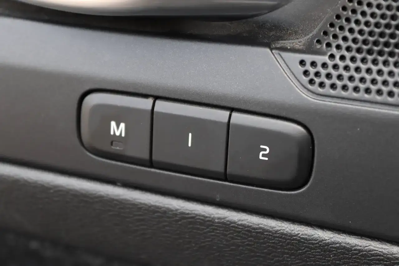 Volvo XC40 XC40 1.5 T3 R-Design Geartronic Keyless PANO Garantie *