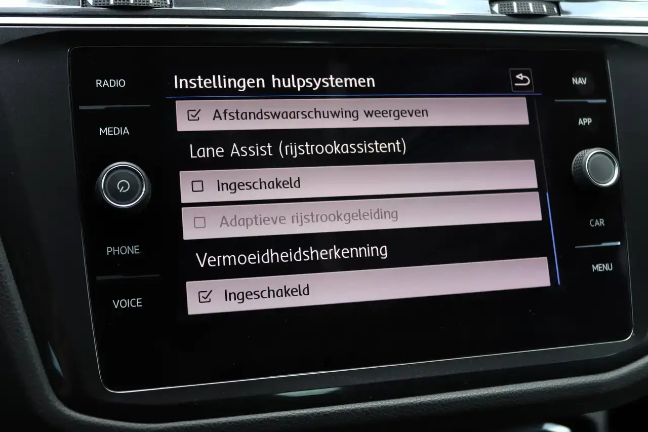 Volkswagen Tiguan 2.0 TSI 4Motion ACC Pano LijnA Memory R-Line Garantie*