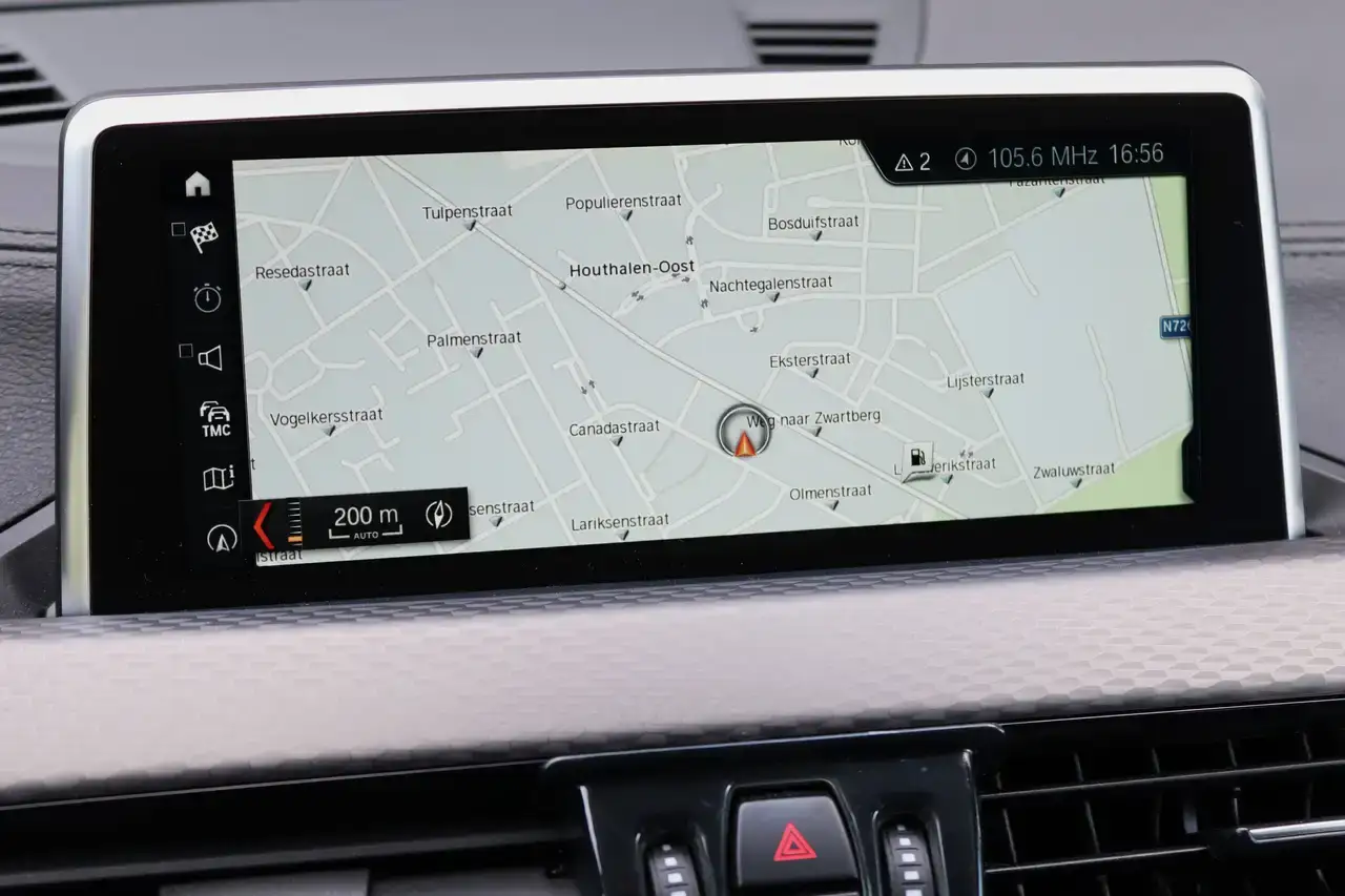 BMW X2 X2 2.0iA sDrive20 OPF M-Pack Pano Navi ZetelV Garantie*