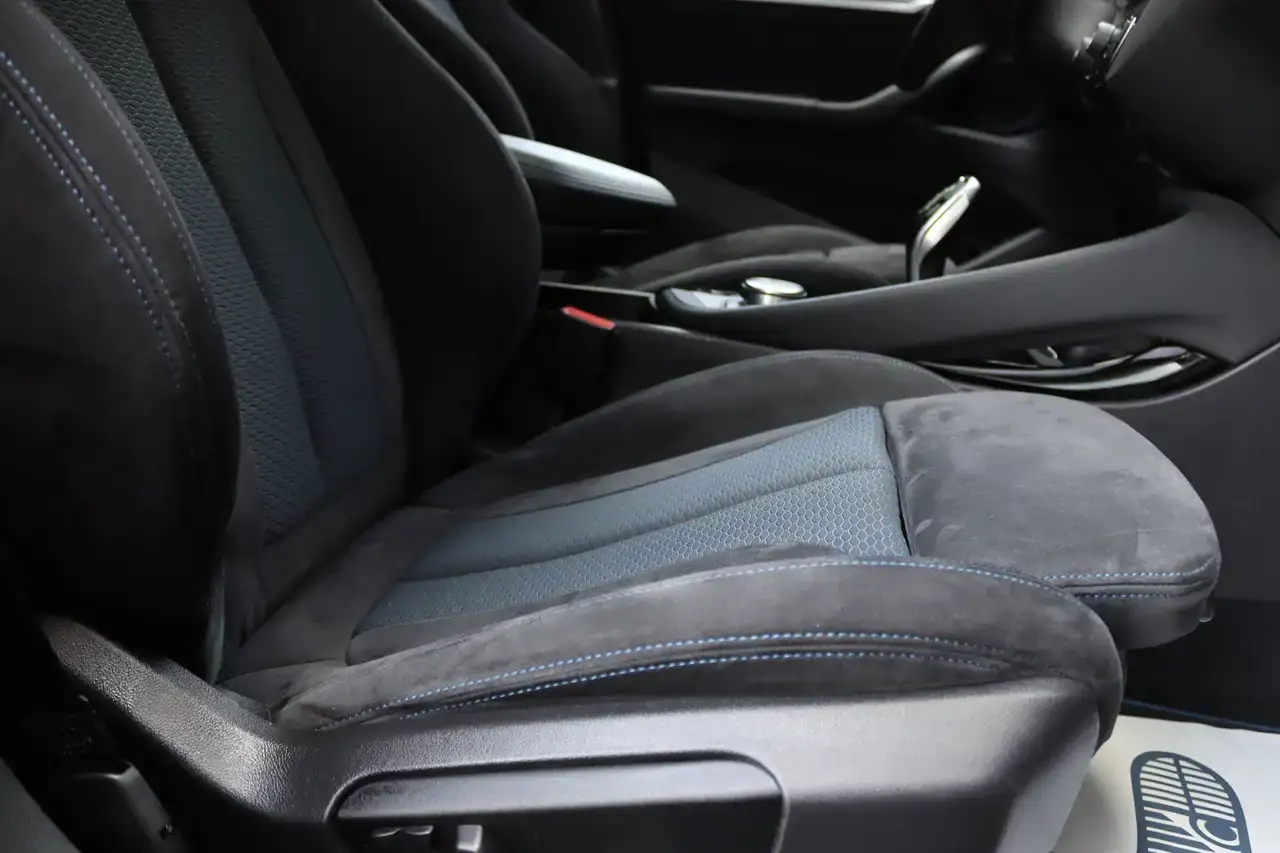 BMW X2 X2 2.0iA sDrive20 OPF M-Pack Pano Navi ZetelV Garantie*