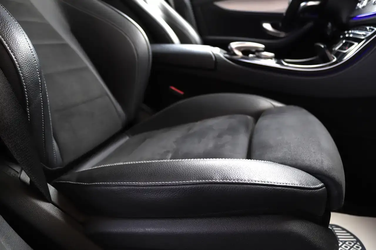 Mercedes-Benz E 220 E 220 d AMG-Pack Open Dak CruiseC TrekH Garantie*