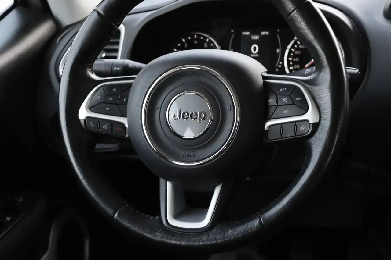 Jeep Renegade Renegade 1.6i E.torQ 4×2 Longitude Navi CruiseC Garantie*