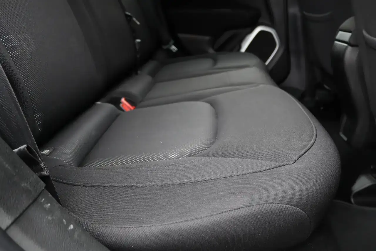 Jeep Renegade Renegade 1.6i E.torQ 4×2 Longitude Navi CruiseC Garantie*