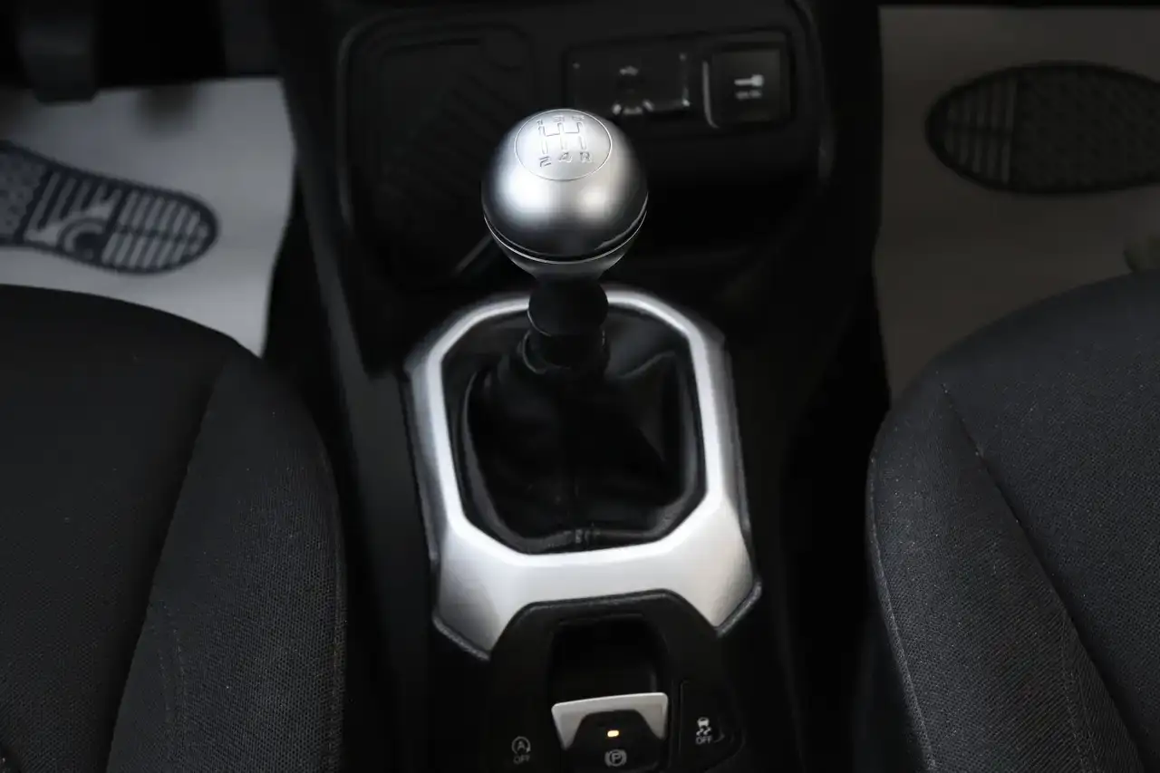 Jeep Renegade Renegade 1.6i E.torQ 4×2 Longitude Navi CruiseC Garantie*