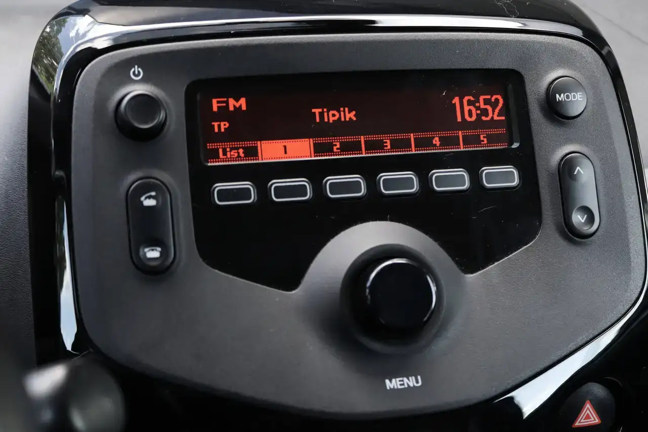 Peugeot 108 108 1.0 VTi Style ETG (EU6.2) Airco Garantie*