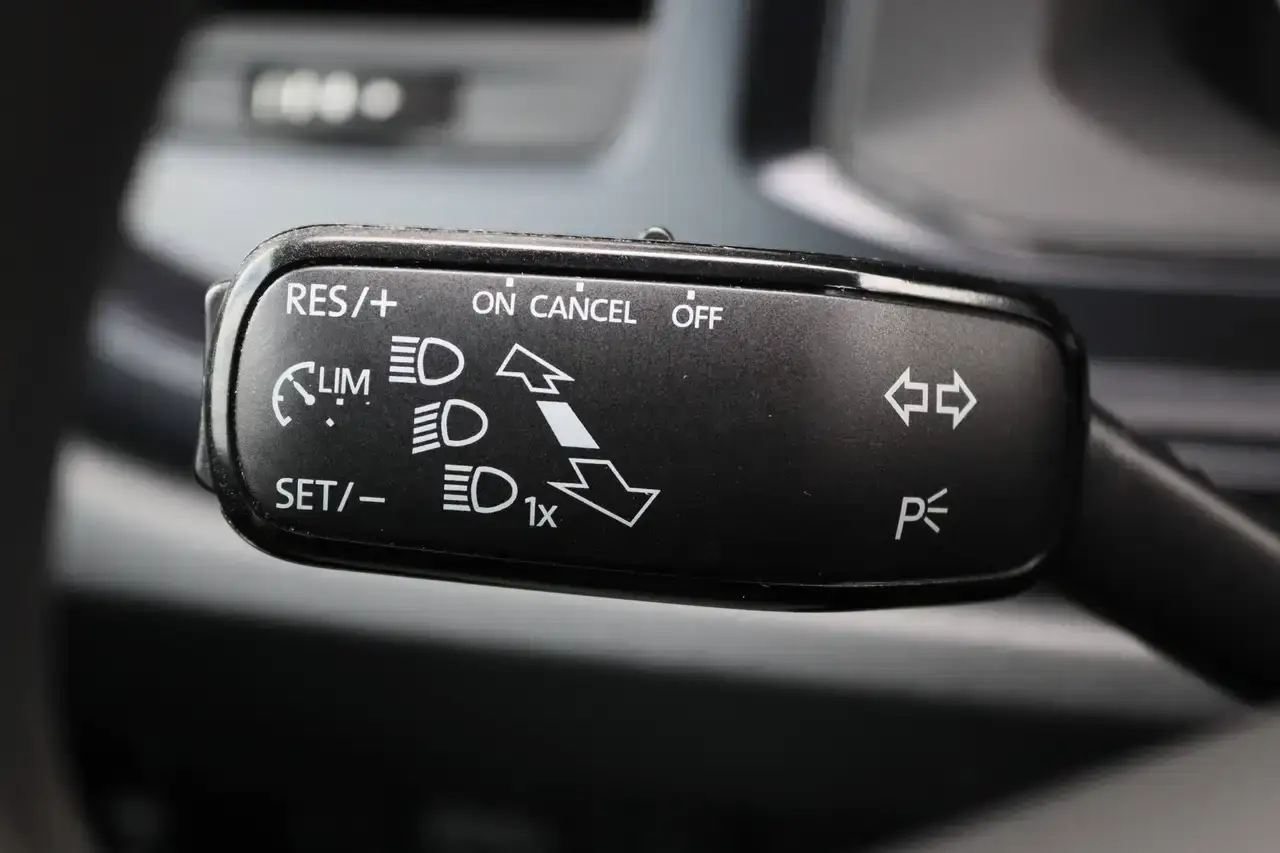 Volkswagen Polo 1.0 TSi Comfortline Carplay CruiseC Trekhaak Garantie*