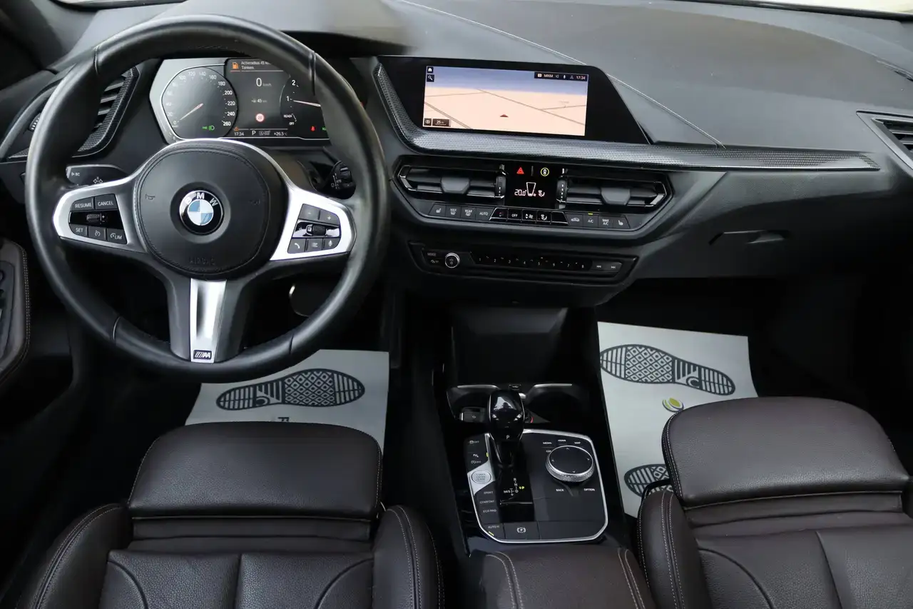 BMW 116 116iA OPF M-Pack Navi CruiseC Leder Garantie*