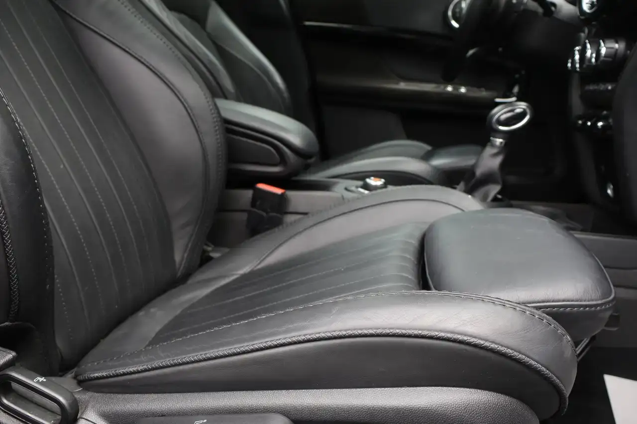 MINI Cooper SE Countryman 1.5A PHEV Cooper SE ALL4 BTW* Pano Leder Head-Up Garantie*