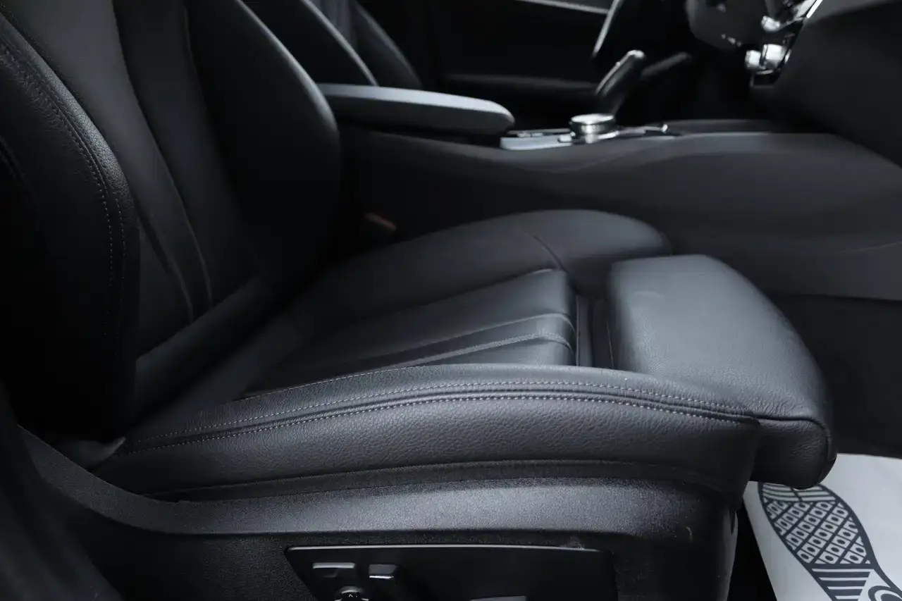BMW 530 Touring 530eAS PHEV M-Pack BTW* Pano LED Garantie*