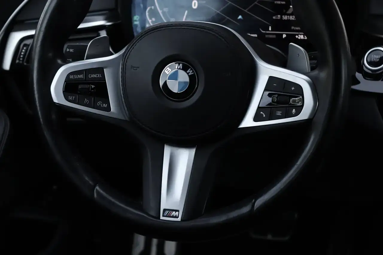 BMW 530 Touring 530eAS PHEV M-Pack BTW* Pano LED Garantie*