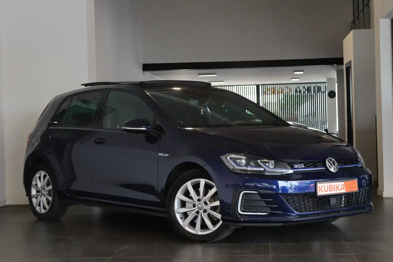 Volkswagen Golf Golf GTE 1.4 TSI Plug-In Hybrid DSG Pano ACC Garantie*