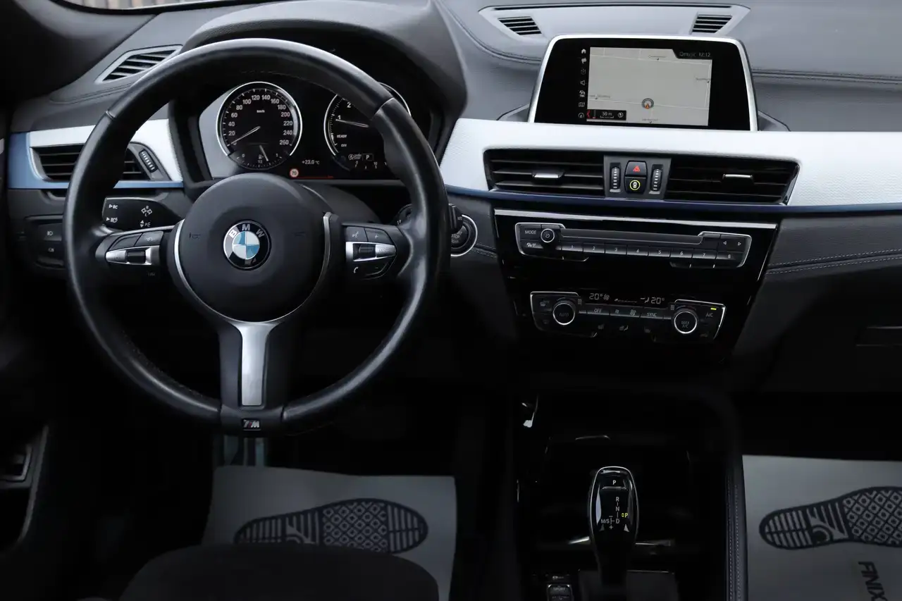BMW X2 X2 2.0iA sDrive20 OPF M-Pack Pano Navi ZetelV Garantie*