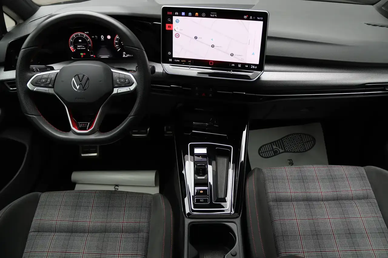 Volkswagen Golf GTI Golf GTI 2.0 TSI DSG Pano Navi 360° DodeH Garantie*