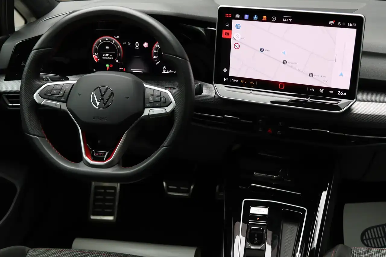 Volkswagen Golf GTI Golf GTI 2.0 TSI DSG Pano Navi 360° DodeH Garantie*