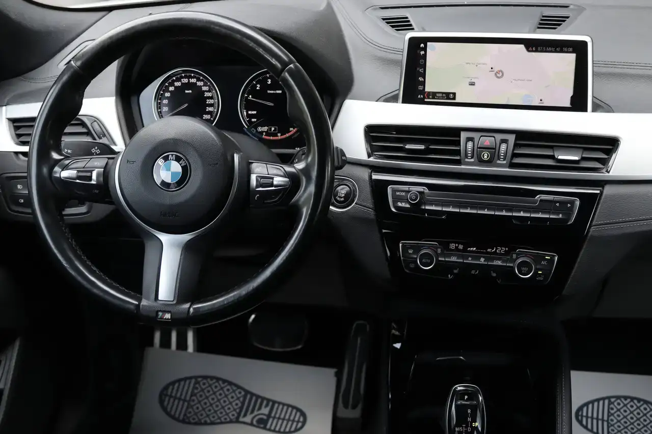BMW X2 X2 1.5iA sDrive18 OPF M-Pack Pano CruiseC Garantie*