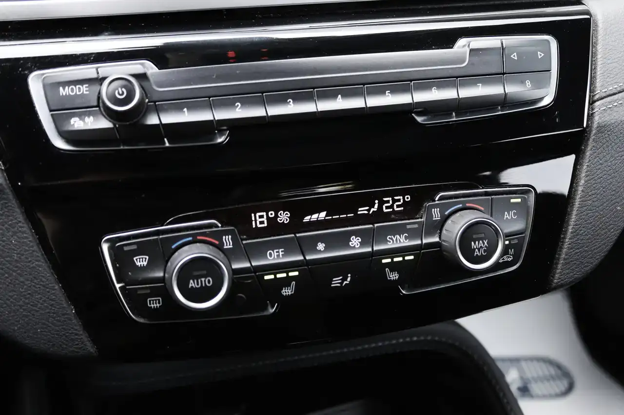 BMW X2 X2 1.5iA sDrive18 OPF M-Pack Pano CruiseC Garantie*