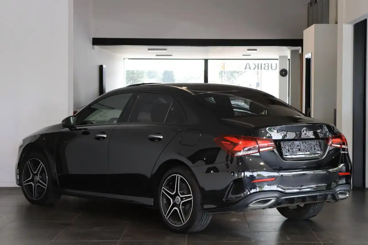 Mercedes-Benz A 250 A 250 e PHEV AMG-Line Keyless Camera Garantie*