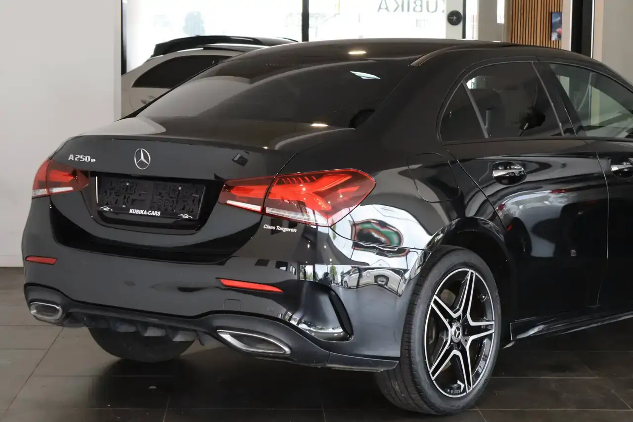 Mercedes-Benz A 250 A 250 e PHEV AMG-Line Keyless Camera Garantie*