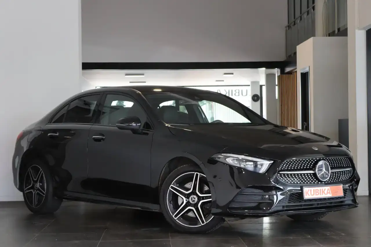 Mercedes-Benz A 250 A 250 e PHEV AMG-Line Keyless Camera Garantie*