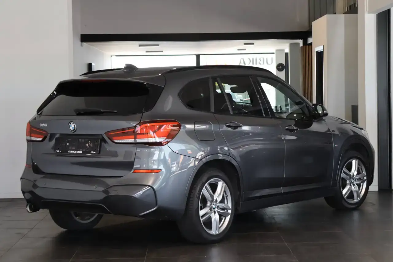 BMW X1 X1 1.5i sDrive18 M-Pack CruiseC Memory Garantie*