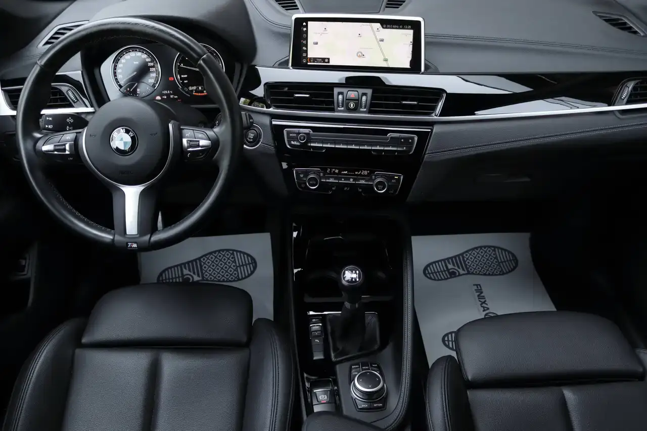 BMW X1 X1 1.5i sDrive18 M-Pack CruiseC Memory Garantie*