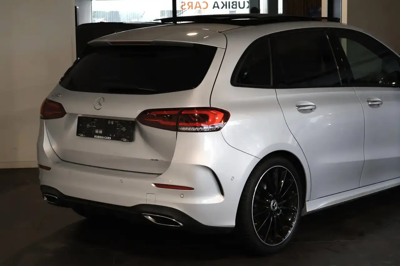 Mercedes-Benz B 180 B 180 AMG-Line Pano CruiseC CarPlay Memory Garantie*