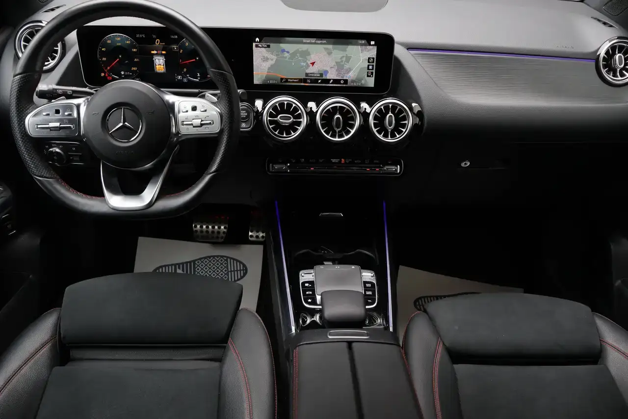 Mercedes-Benz B 180 B 180 AMG-Line Pano CruiseC CarPlay Memory Garantie*