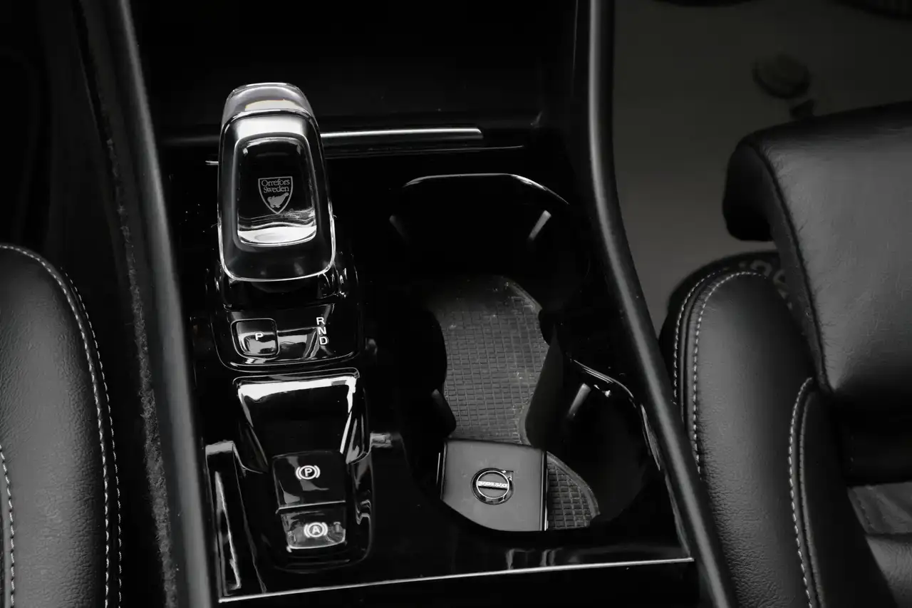 Volvo XC40 XC40 1.5 T4 PHEV Pano TrekH ACC Carplay Garantie*