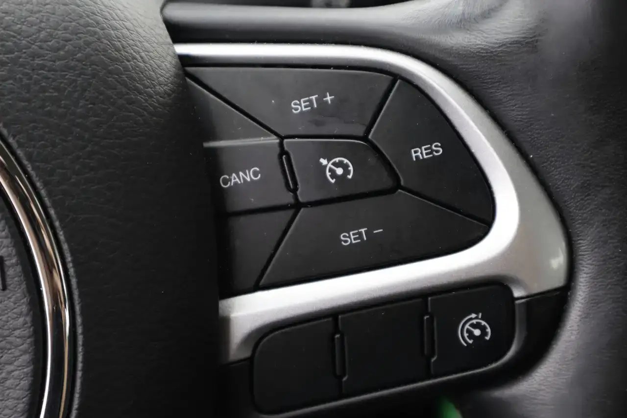 Jeep Compass Compass 1.4 Turbo 4×2 Longitude CruiseC Garantie*
