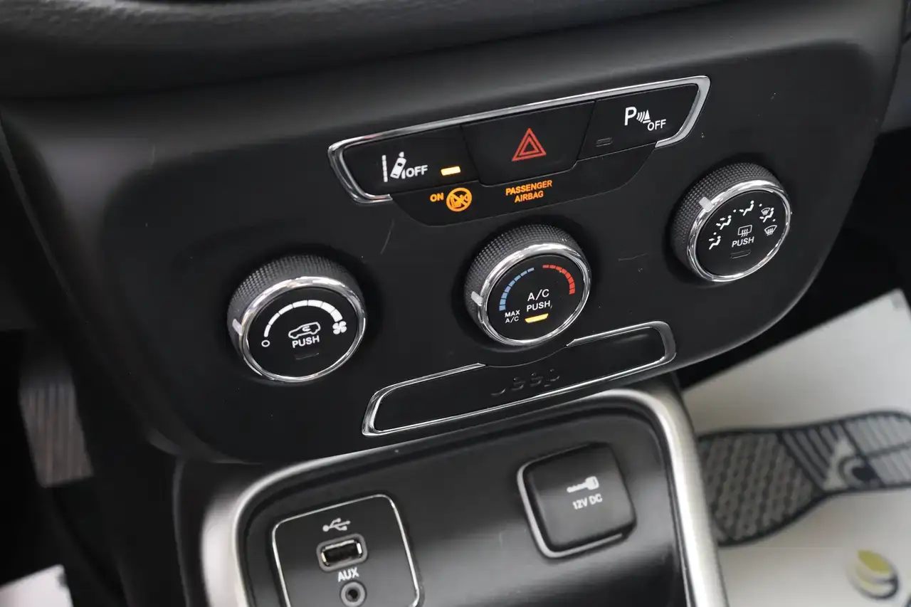 Jeep Compass Compass 1.4 Turbo 4×2 Longitude CruiseC Garantie*