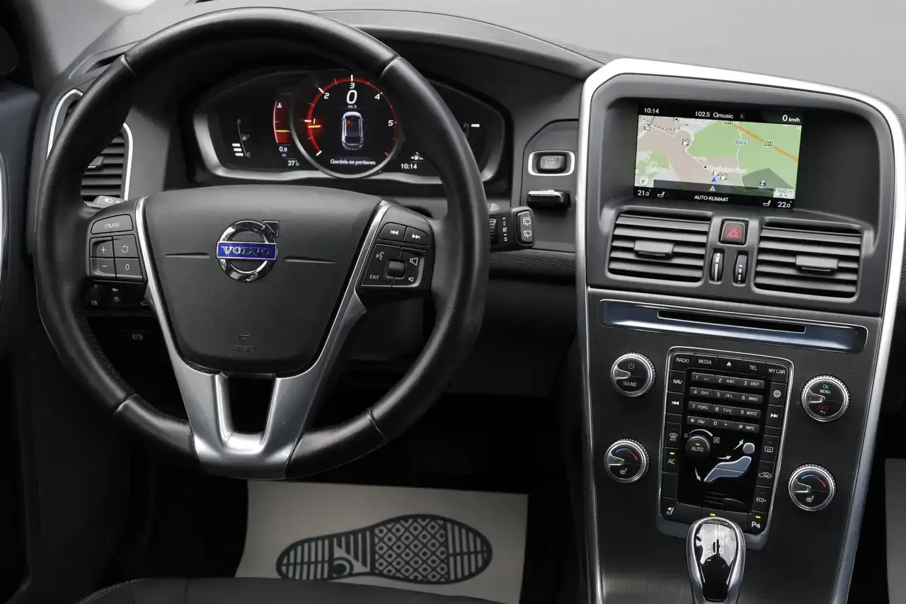 Volvo XC60 XC60 2.0 D3 Kinetic Geartronic Memory Garantie*