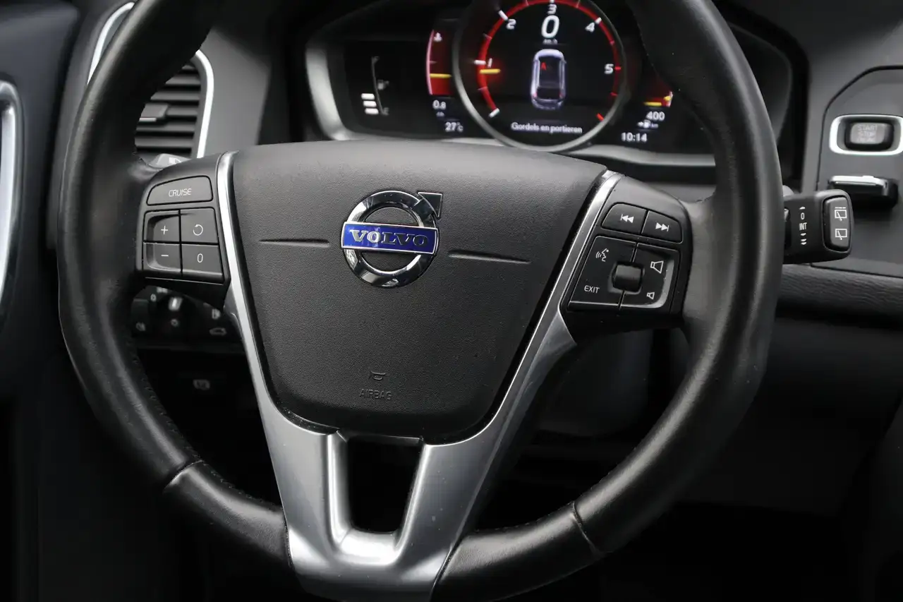 Volvo XC60 XC60 2.0 D3 Kinetic Geartronic Memory Garantie*