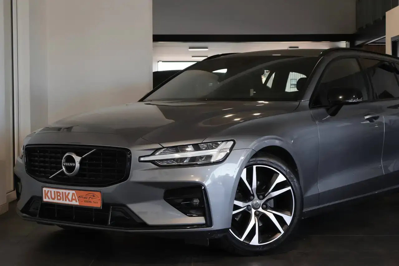 Volvo V60 2.0 D3 R-Design Geartronic CruiseC Keyless Garantie*