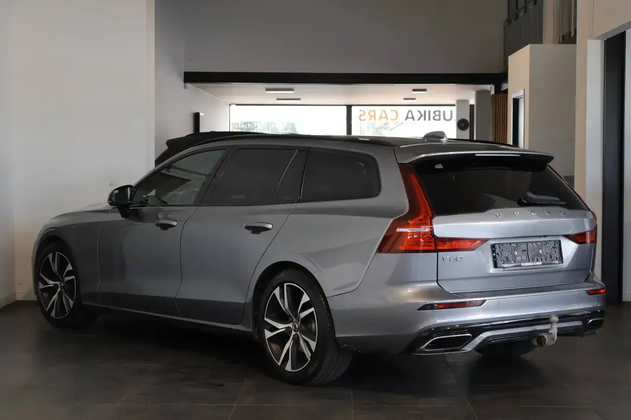 Volvo V60 2.0 D3 R-Design Geartronic CruiseC Keyless Garantie*