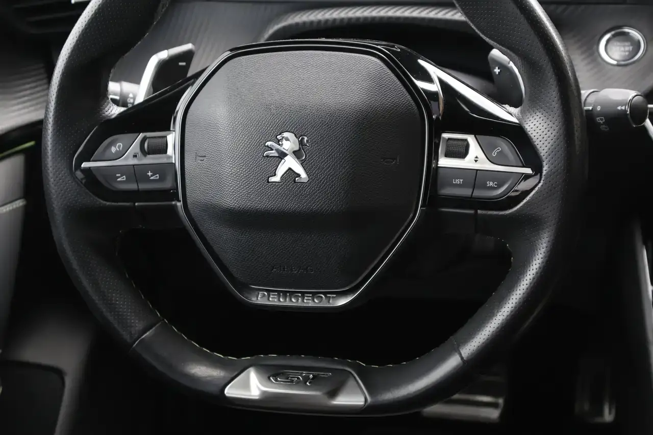 Peugeot 208 208 1.2i PureTech GT DodeH LijnA Carplay Garantie*