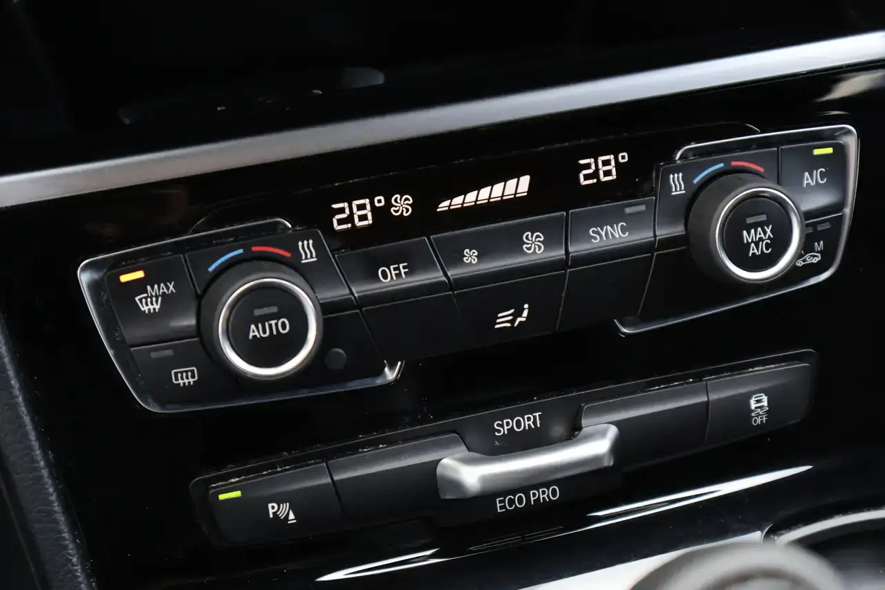 BMW 216 Active Tourer 216i 7Zit Airco CruiseC Garantie*