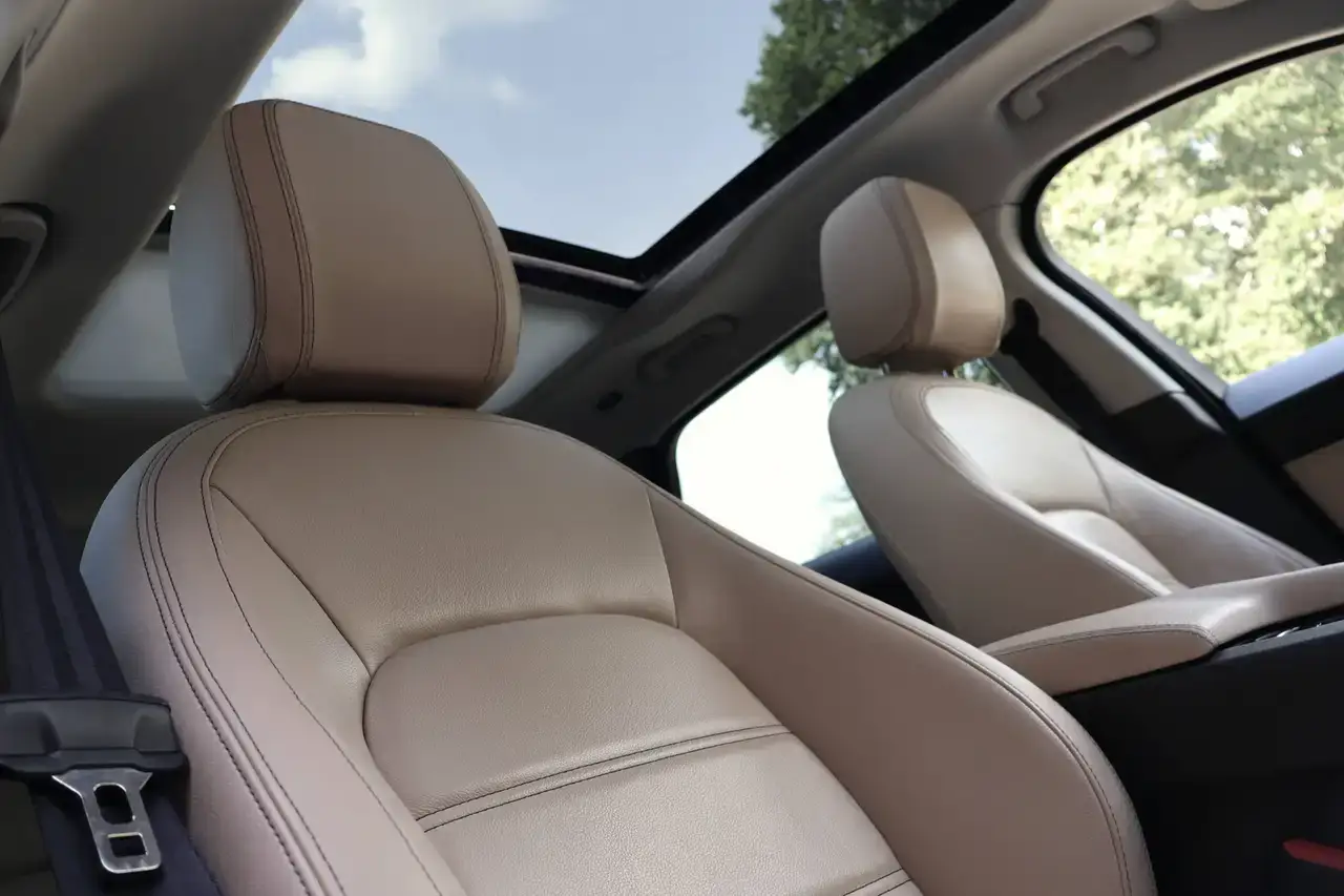 Jaguar F-Pace F-Pace 2.0 D AWD Pano CruiseC CarPlay MERIDIAN Garantie*