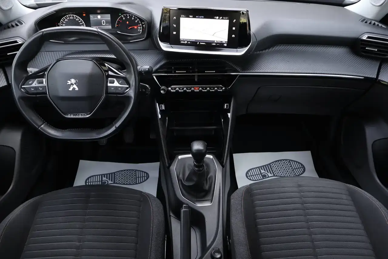 Peugeot 2008 2008 1.2 PureTech CruiseC TrekH CarPlay Garantie*