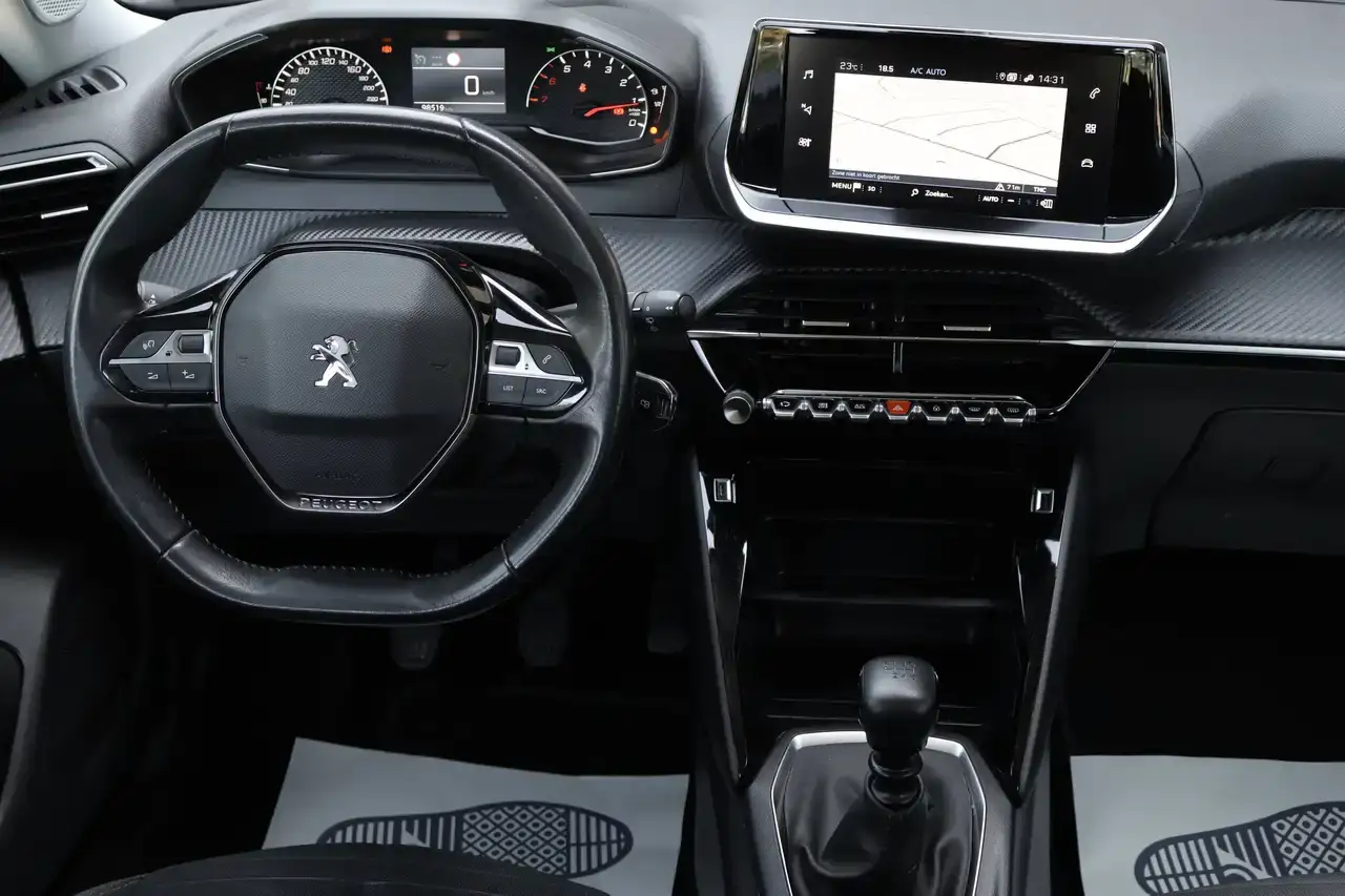 Peugeot 2008 2008 1.2 PureTech CruiseC TrekH CarPlay Garantie*