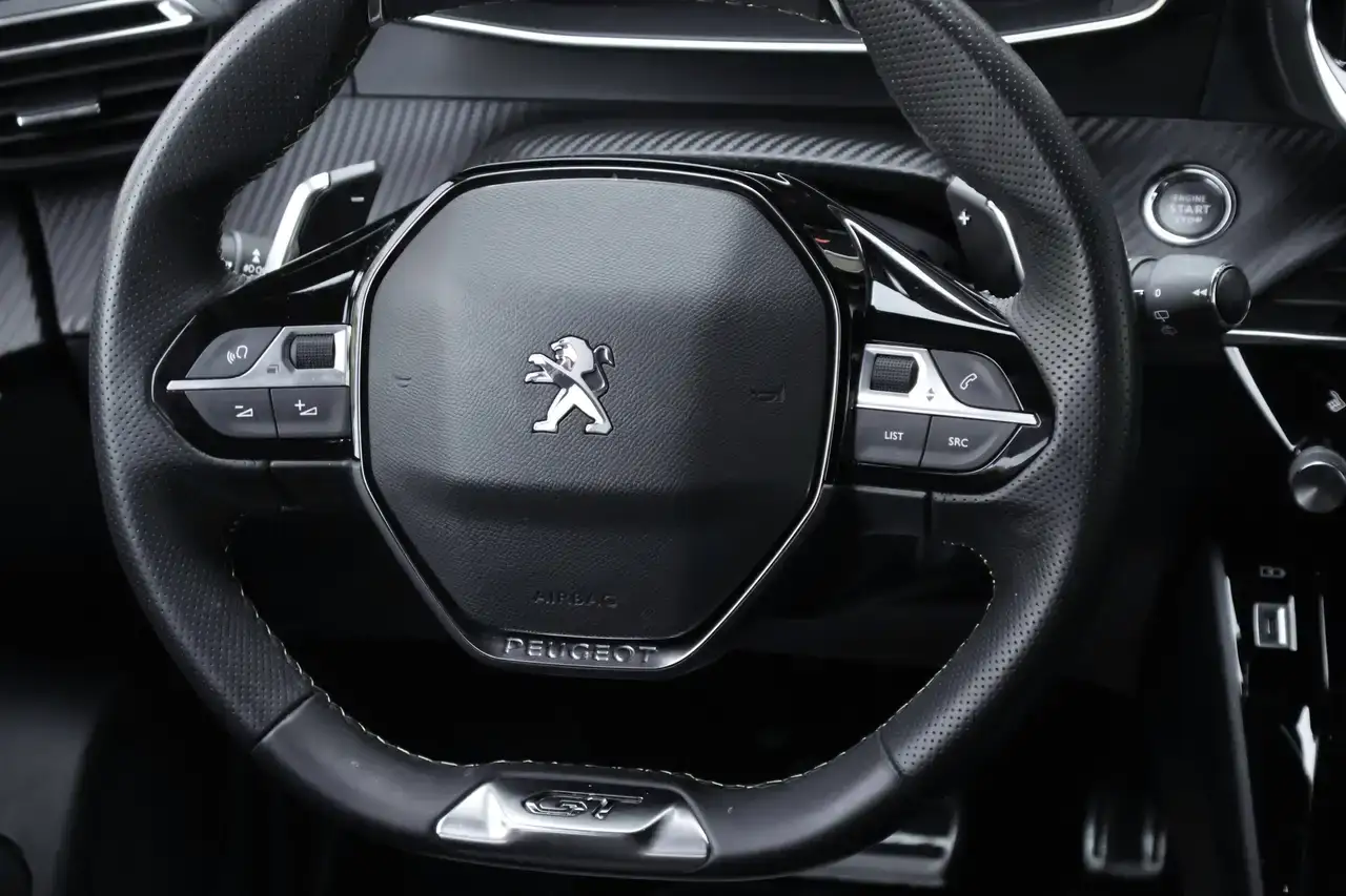Peugeot 2008 2008 1.2 PureTech GT ACC DodeH FOCAL* Garantie*