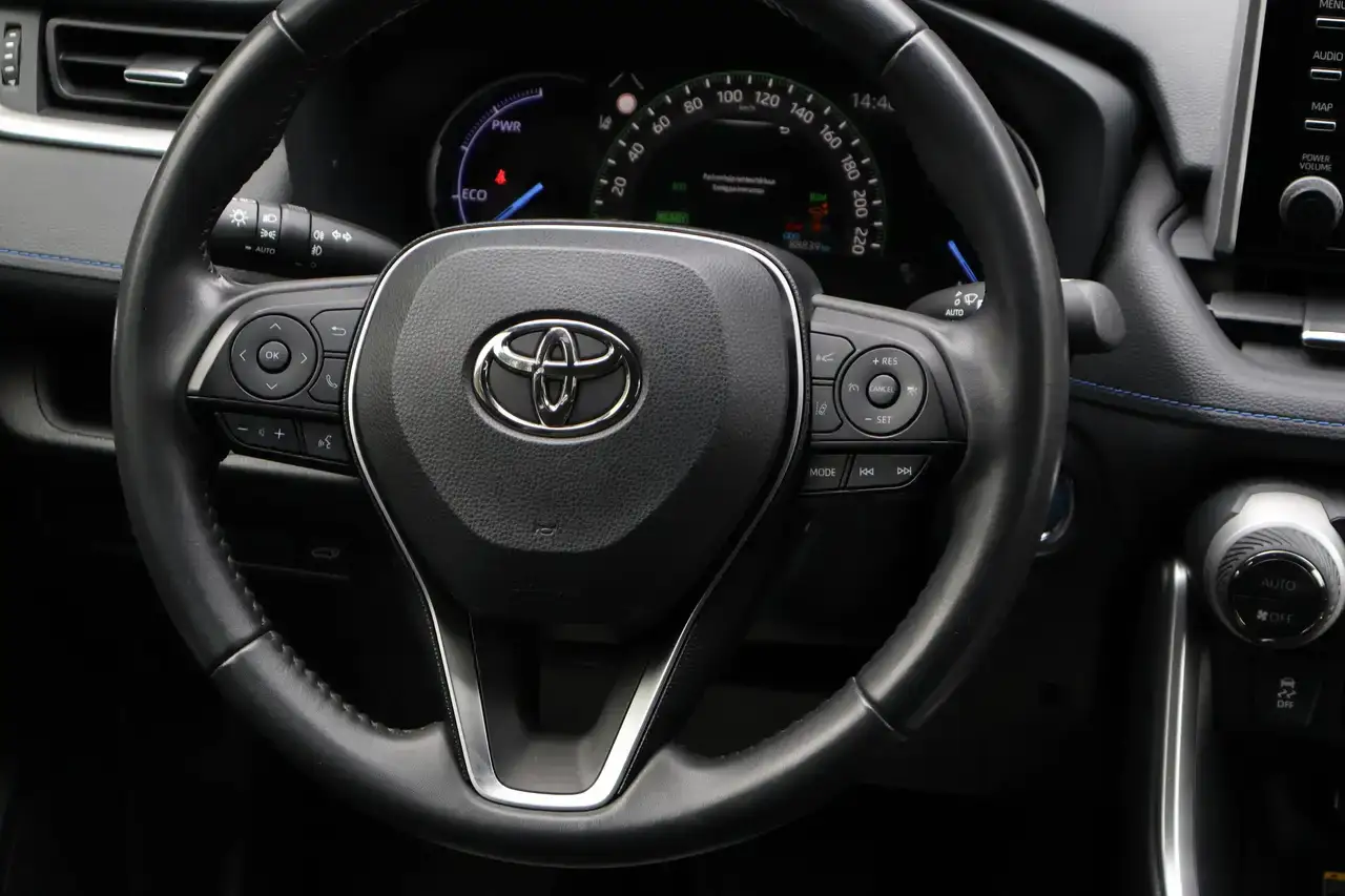 Toyota RAV 4 RAV4 Hybrid HEV 2.5i 2WD TrekH Keyless ACC Garantie*