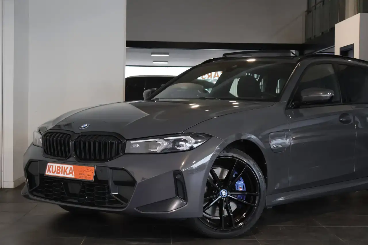 BMW 330 Touring 330eAS PHEV BTW* M-Pack TrekH Garantie*
